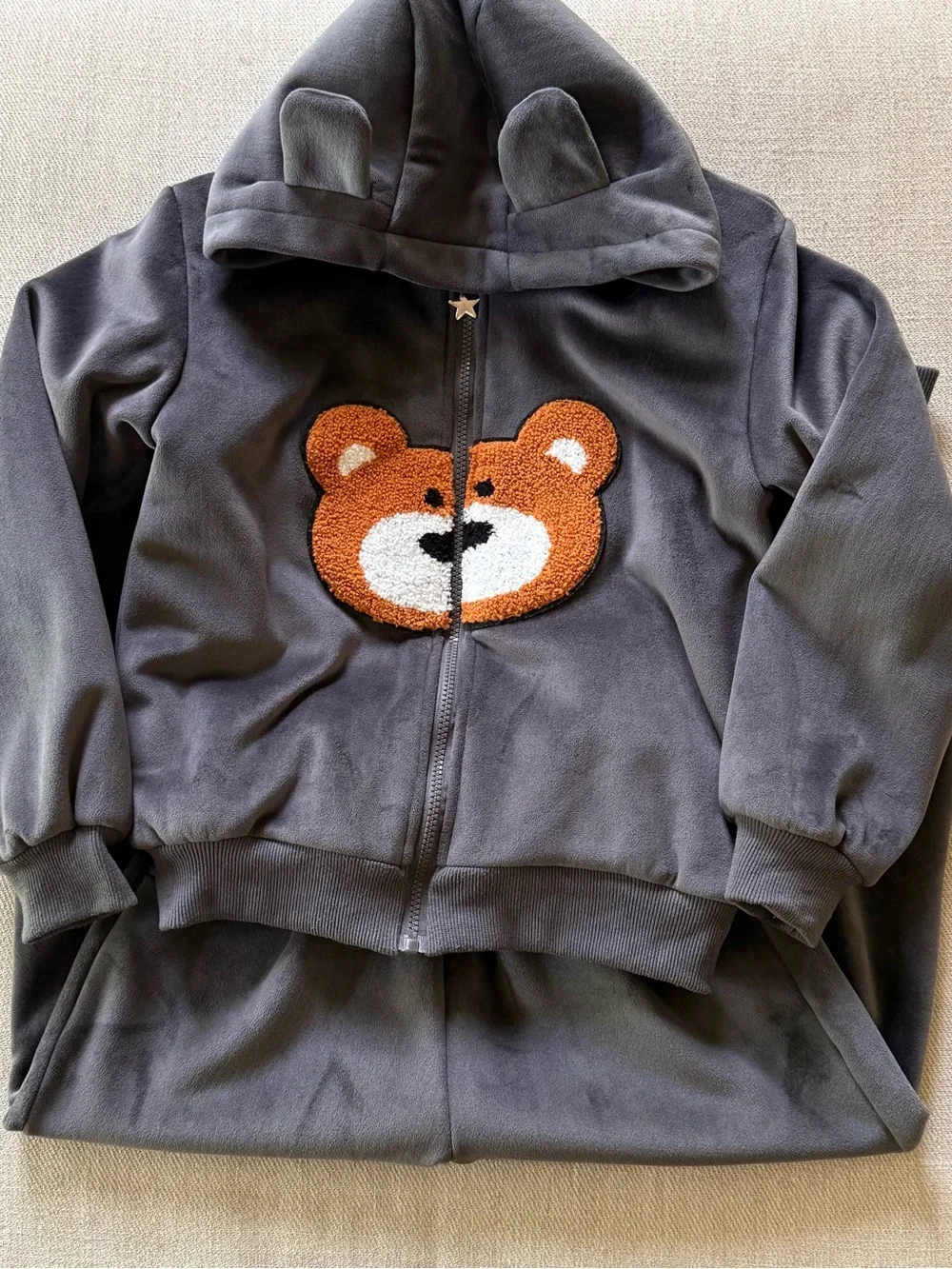 Lola + the Boys Bear Velour Set Size 12  Charcoal Gray 🐻🖤